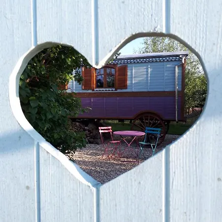 La Roulotte De Glorit Semesterbostad Bourg-sur-Gironde