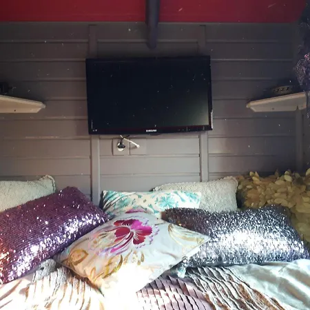 別荘 La Roulotte De Glorit *